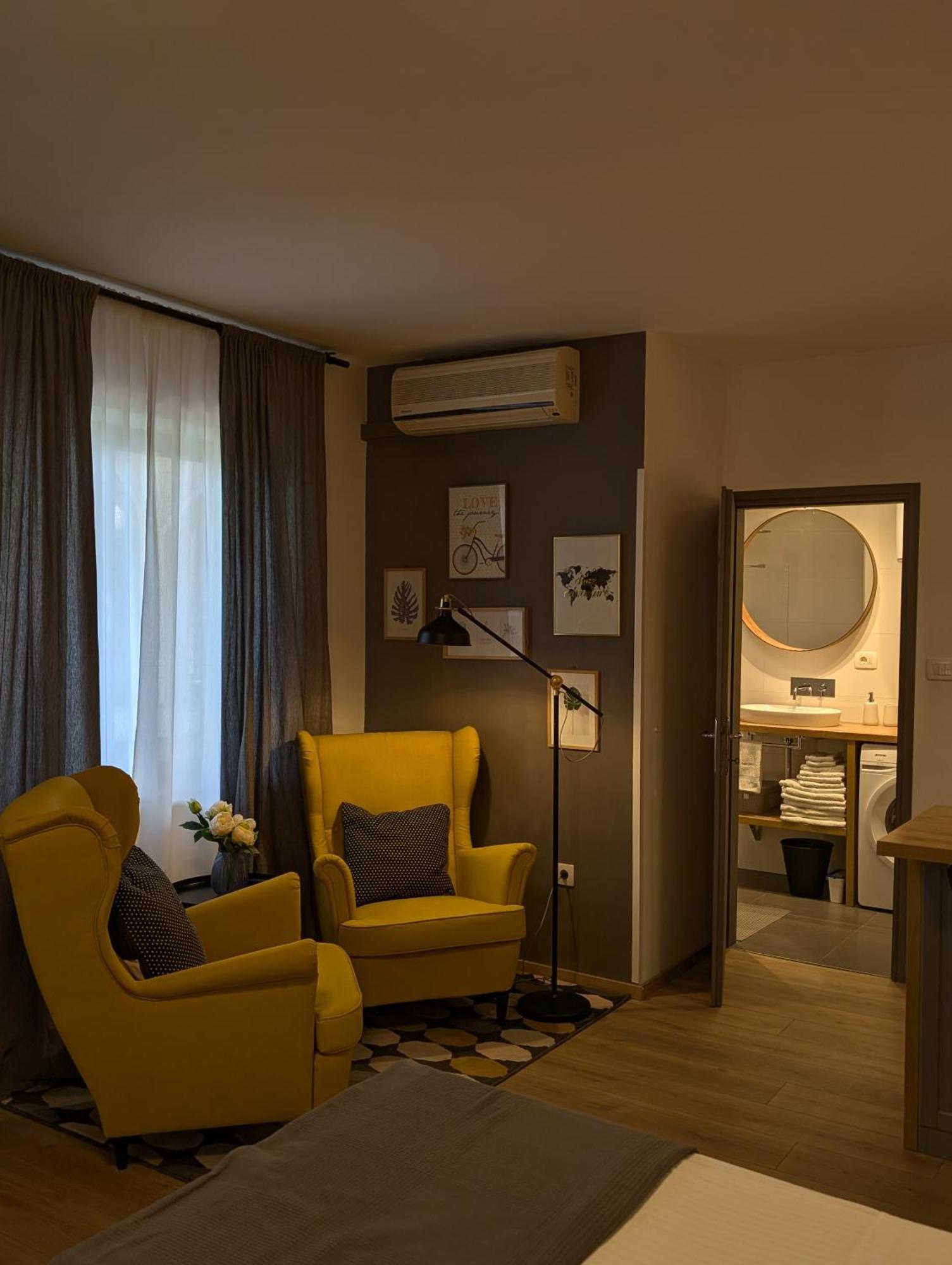Apartments Glam Πόρετς Εξωτερικό φωτογραφία