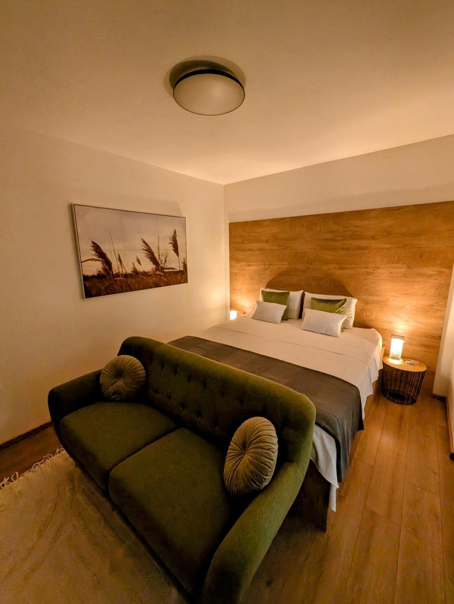 Apartments Glam Πόρετς Εξωτερικό φωτογραφία